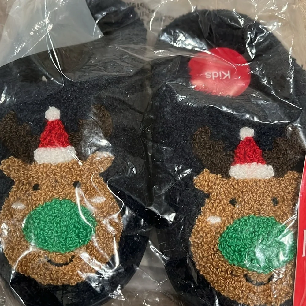 Little Kid's Reindeer Closed-Toe Slippers/NWT/11-12